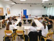 Quand Elisa fait découvrir son métier aux collégiens